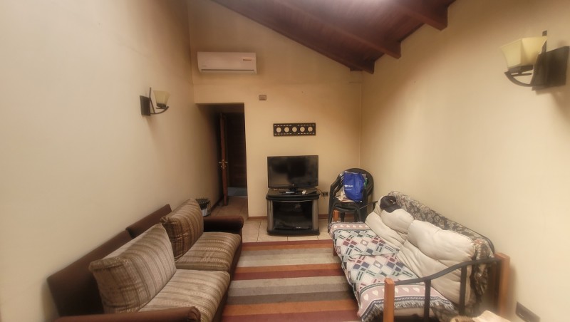 Casa Solida Calle Ohiggins Con Delicias Sur