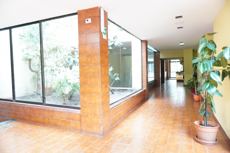 Fotografía de Metro Pedro de Valdivia Oficina Recepcion 1Privado