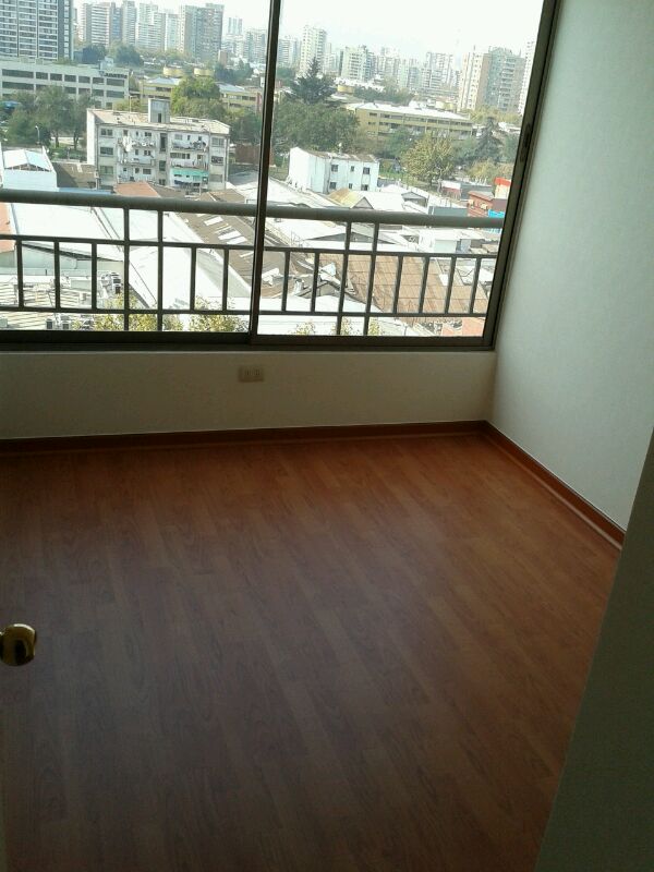 Metro Irarrazaval Dpto 2Dmts Living y Terraza