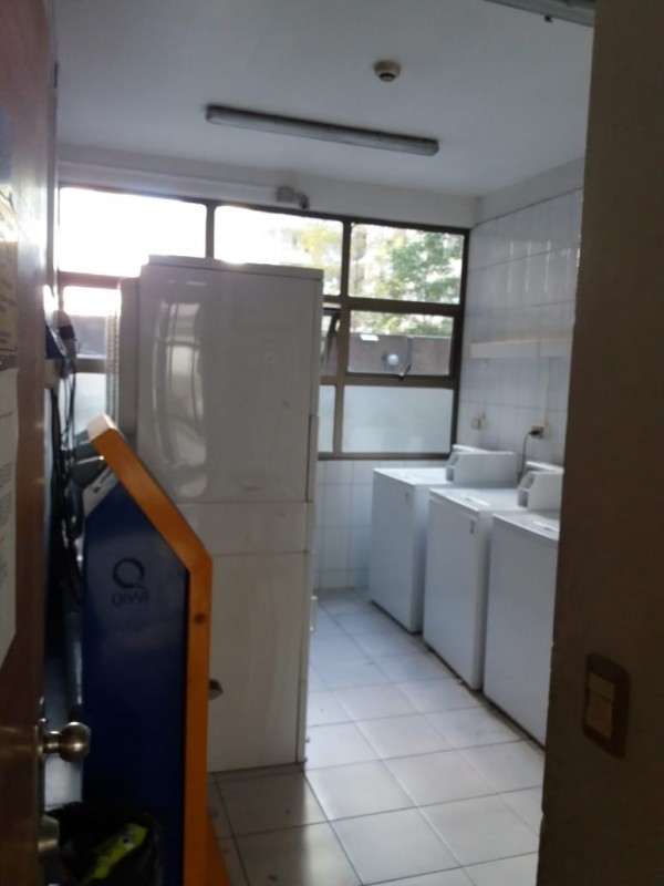 Metro Sta Ana Dpto 2Dmts Living y Estacionamiento
