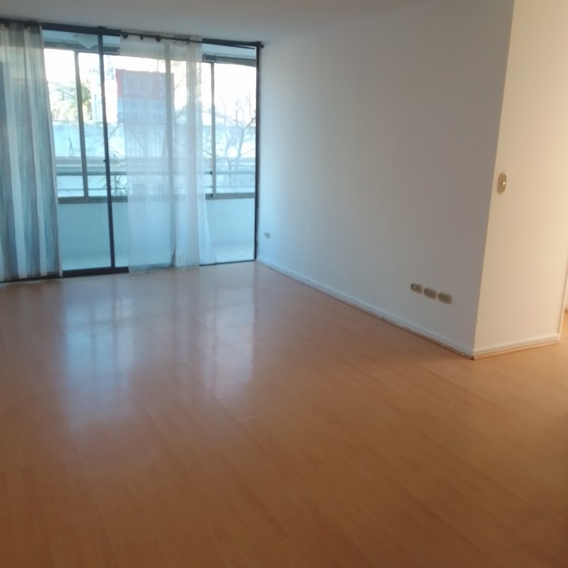 Av Miguel Claro Dpto 2Dmts Living Terraza Estacionamiento y