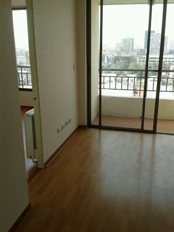 Metro Irarrazaval Dpto 2Dmts Living y Terraza