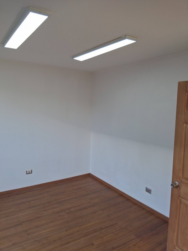 en Arriendo 4 Amplias Oficinas Vallenar.