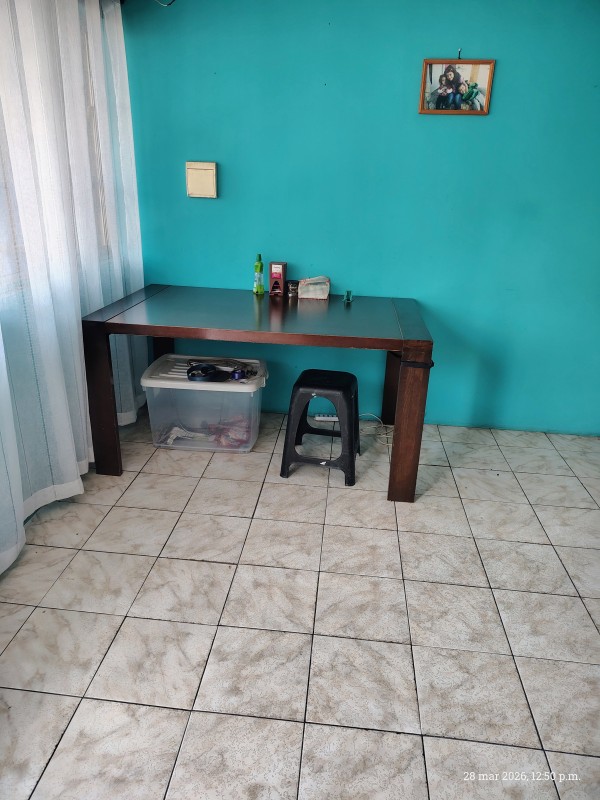 Se Vende Casa en Esquina Grande y Amplia Semi Construida