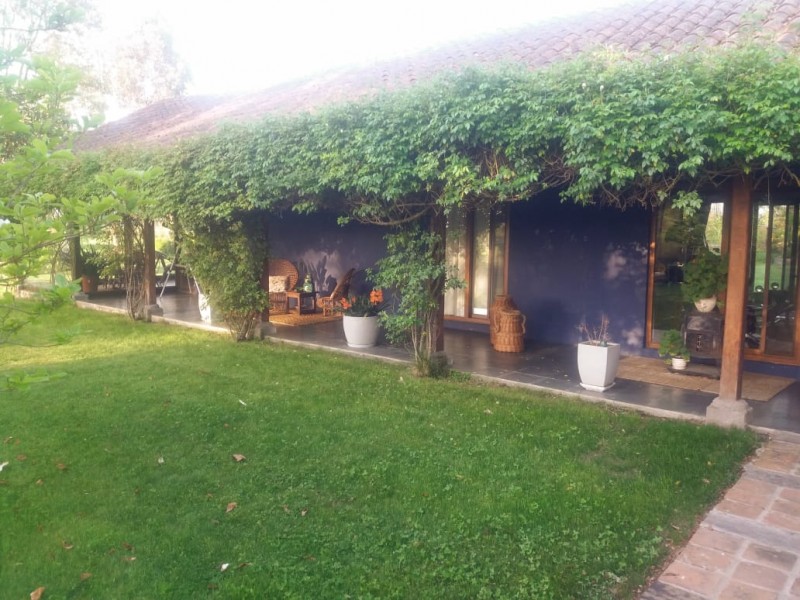 Se Vende Espectacular Parcela Con Casa en Linares