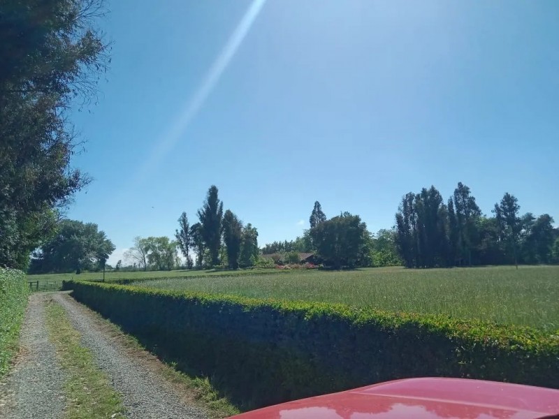Se Vende Espectacular Parcela Con Casa en Linares