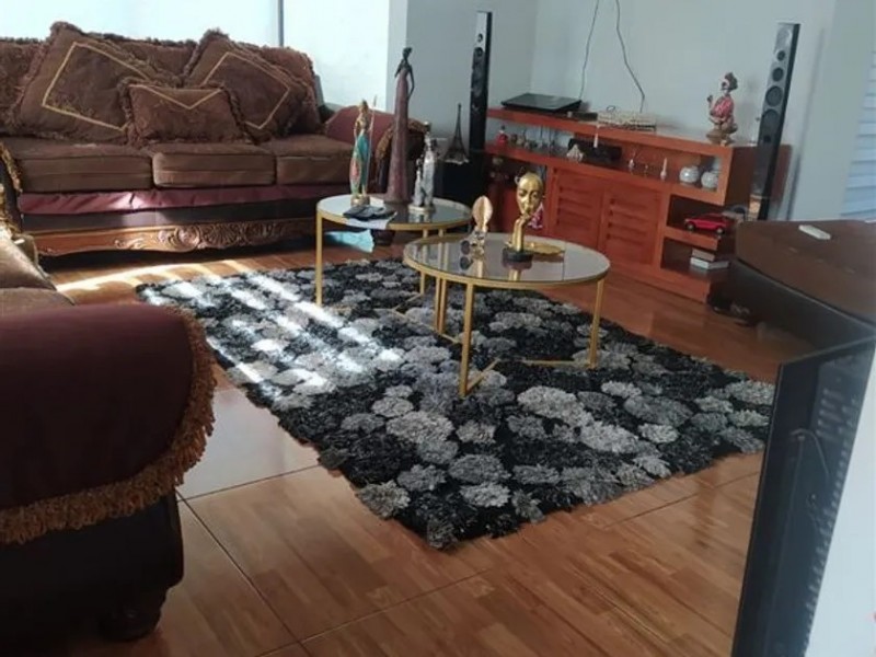 Se Vende Hermosa Casa en Calle Yungay Curicó