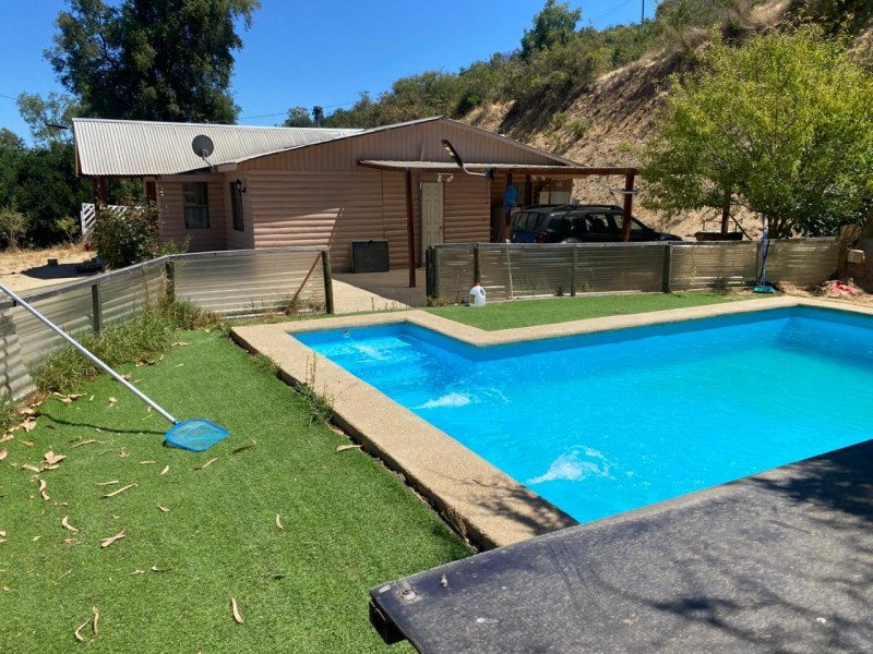 Se Vende Parcela Con Casa y Piscina en Casablanca