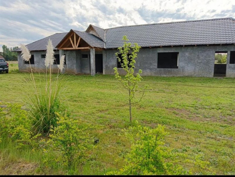 Se Vende Hermosa Parcela Con Construcción