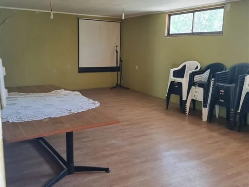 Se Vende Hermoso Local Con Casa en Linares