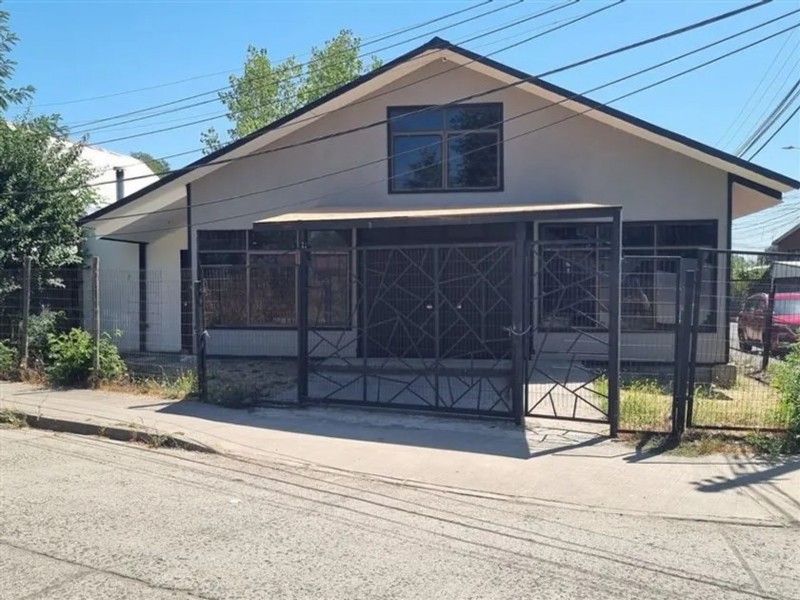 Se Vende Hermoso Local Con Casa en Linares