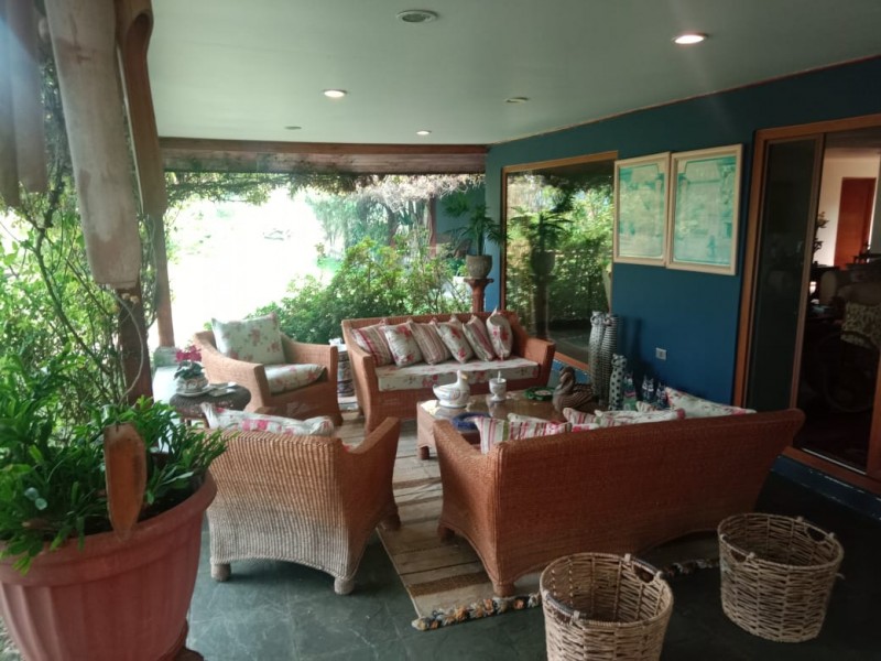 Se Vende Espectacular Parcela Con Casa en Linares