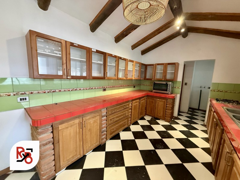 Casa Amplia 4 Oriente en Arriendo para Fines Comerciales