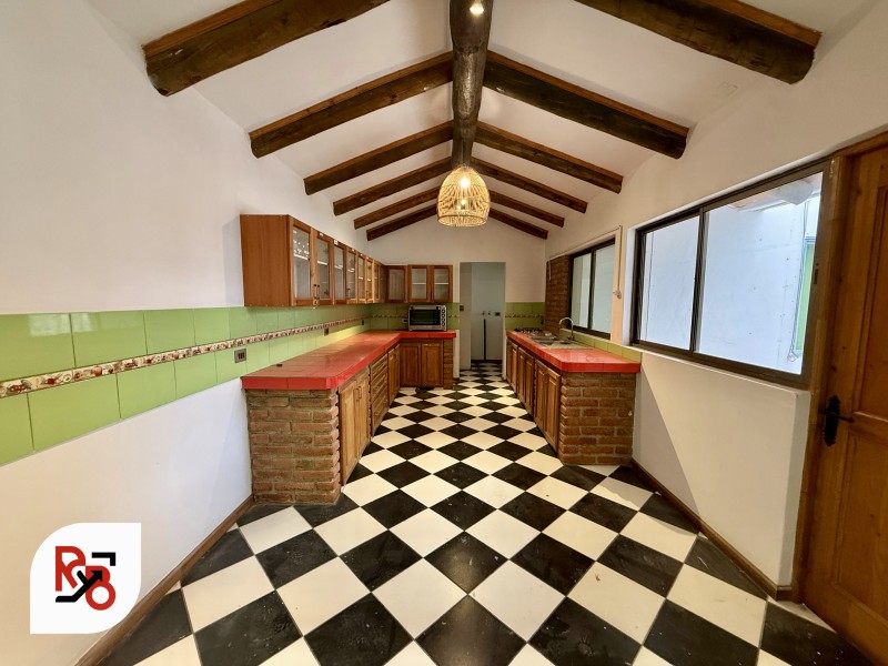 Casa Amplia 4 Oriente en Arriendo para Fines Comerciales