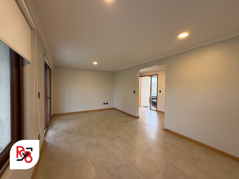 Amplia Casa en Condominio la Castellana