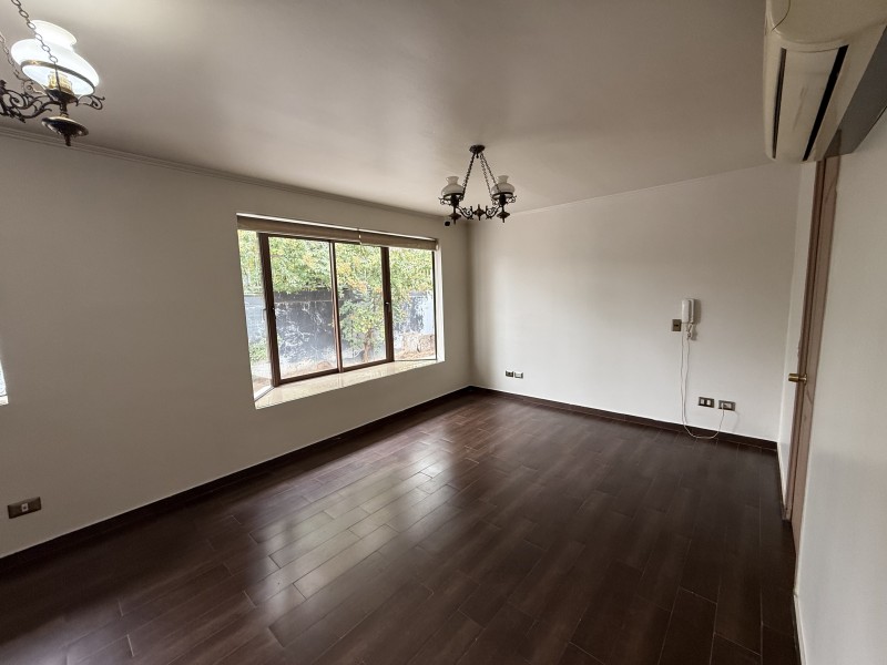 Se Vende Casa en Sector Residencial de Talca