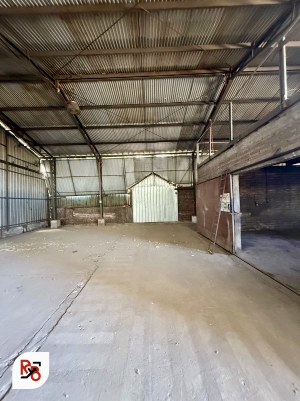 Se Arrienda Galpon de 850 Mts en Maquehua, Curicó
