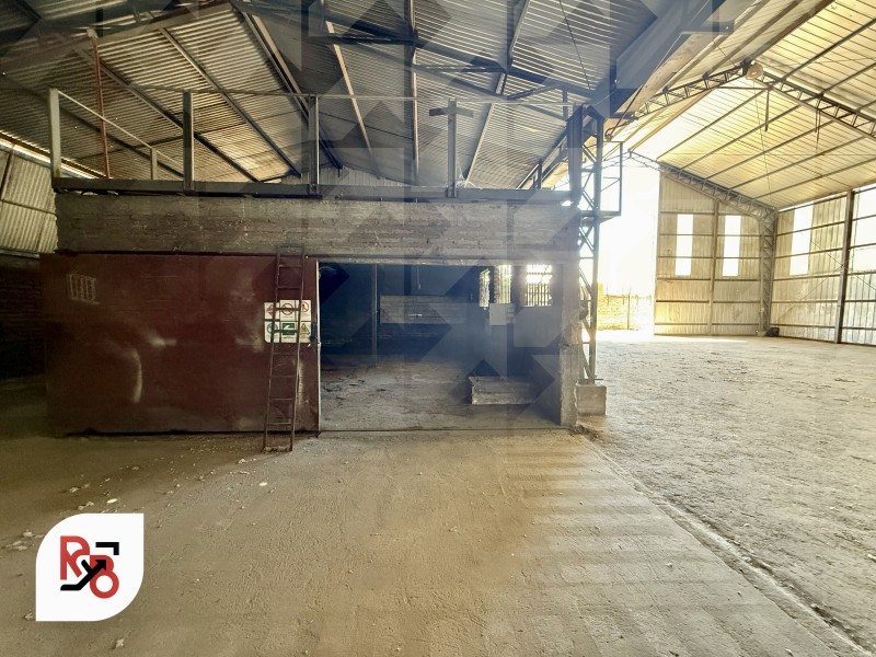 Se Arrienda Galpon de 850 Mts en Maquehua, Curicó
