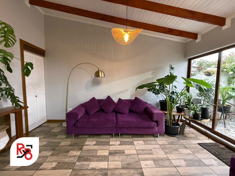 Casa Remodelada y Amoblada en Población Nacional, Talca