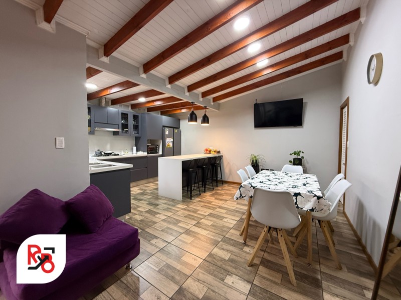 Casa Remodelada y Amoblada en Población Nacional, Talca