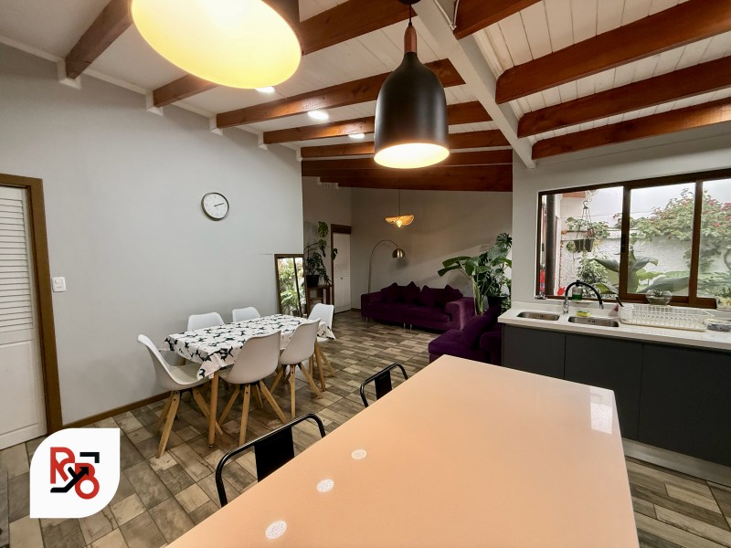 Casa Remodelada y Amoblada en Población Nacional, Talca
