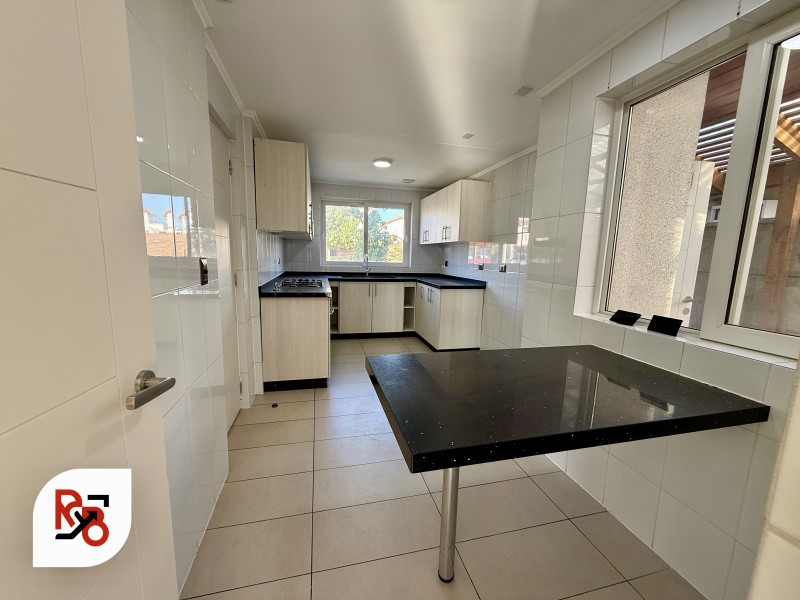 Casa en Arriendo, Condominio Alto Maule