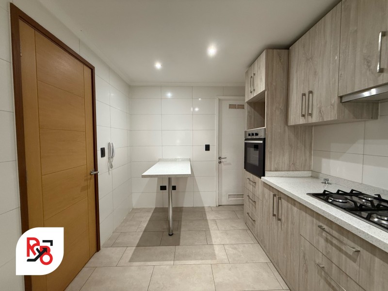 Amplia Casa en Condominio la Castellana