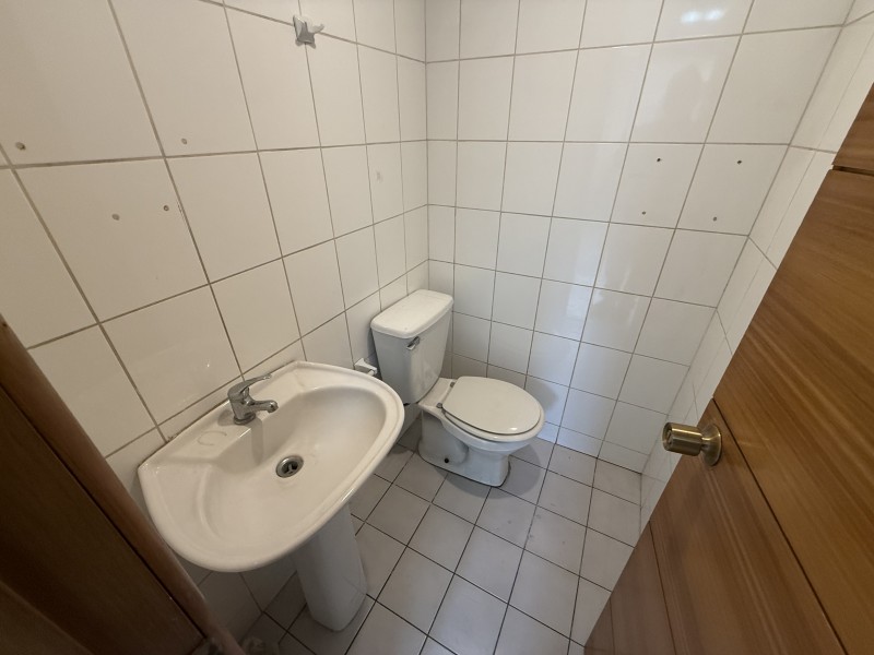 Se Arrienda Funcional Oficina en Edificio 2000 Talca