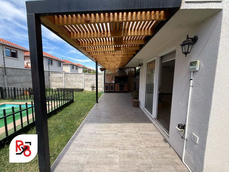 Se Arrienda Hermosa Casa en Condominio Alto Maule, Talca