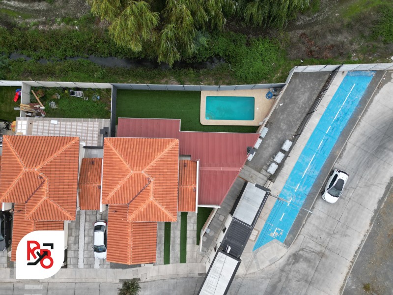 Amplia Casa en Condominio la Castellana