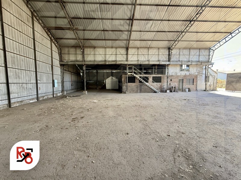 Se Arrienda Galpon de 850 Mts en Maquehua, Curicó