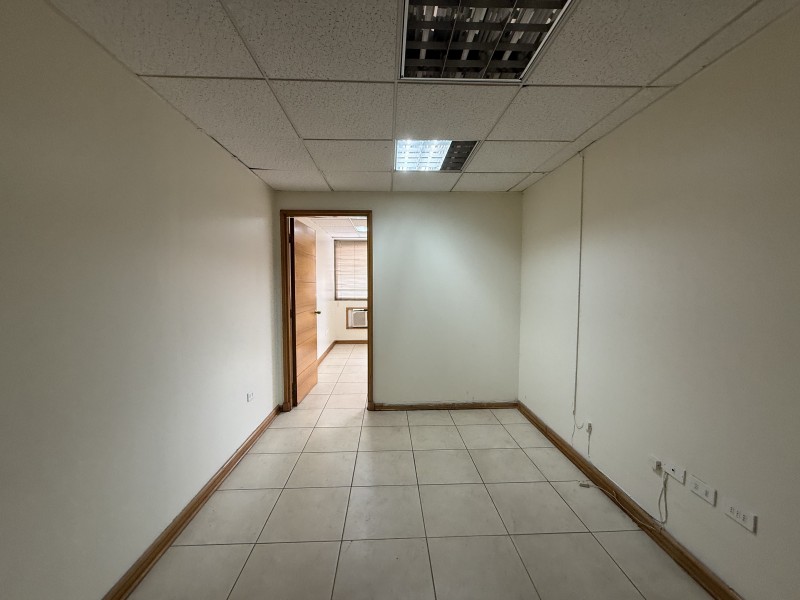 Se Arrienda Funcional Oficina en Edificio 2000 Talca