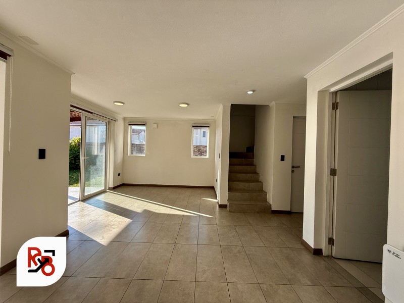 Casa en Arriendo, Condominio Alto Maule