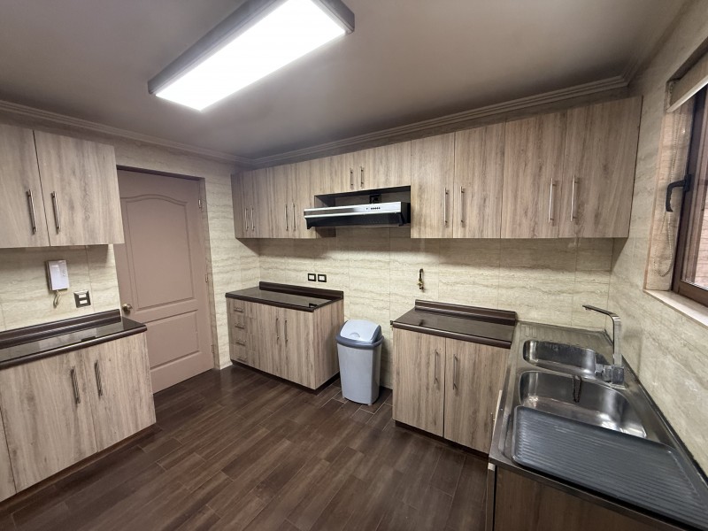 Se Vende Casa en Sector Residencial de Talca