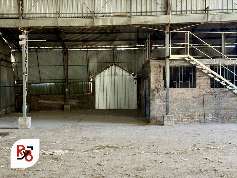Se Arrienda Galpon de 850 Mts en Maquehua, Curicó