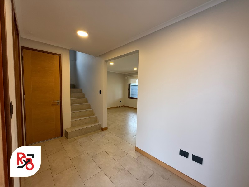 Amplia Casa en Condominio la Castellana