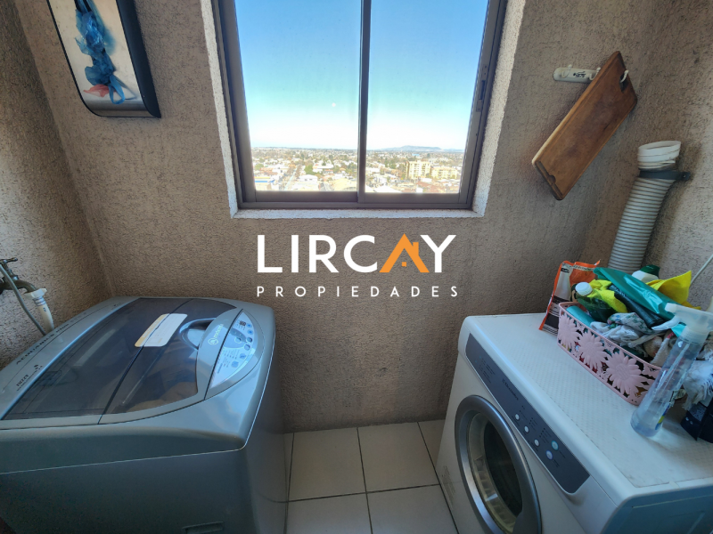 Amplio Departamento en Zona Central de Talca, 4D 2B.