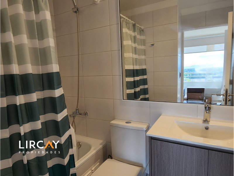 Especial para Rommates. Departamento 2D 2B, Frente A Utal!