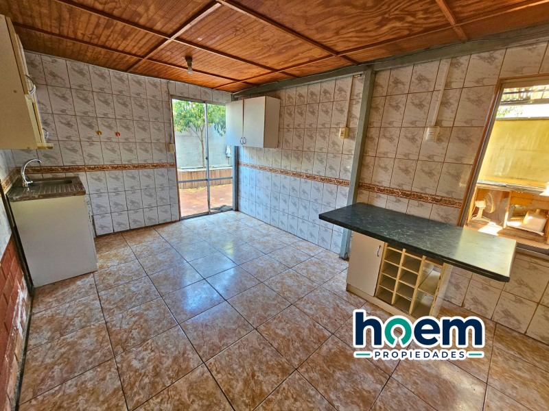 Espaciosa Casa en Villa Don Sebastian, Talca