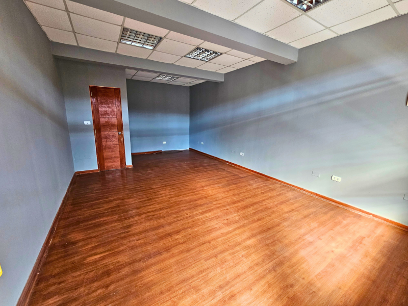 Edificio Comercial en Venta, Centro de Talca.