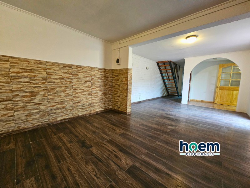 Arriendo Remodelada Casa A Pasos de Av. Colín y Lider