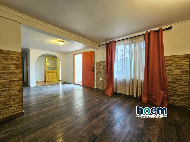 Arriendo Remodelada Casa A Pasos de Av. Colín y Lider