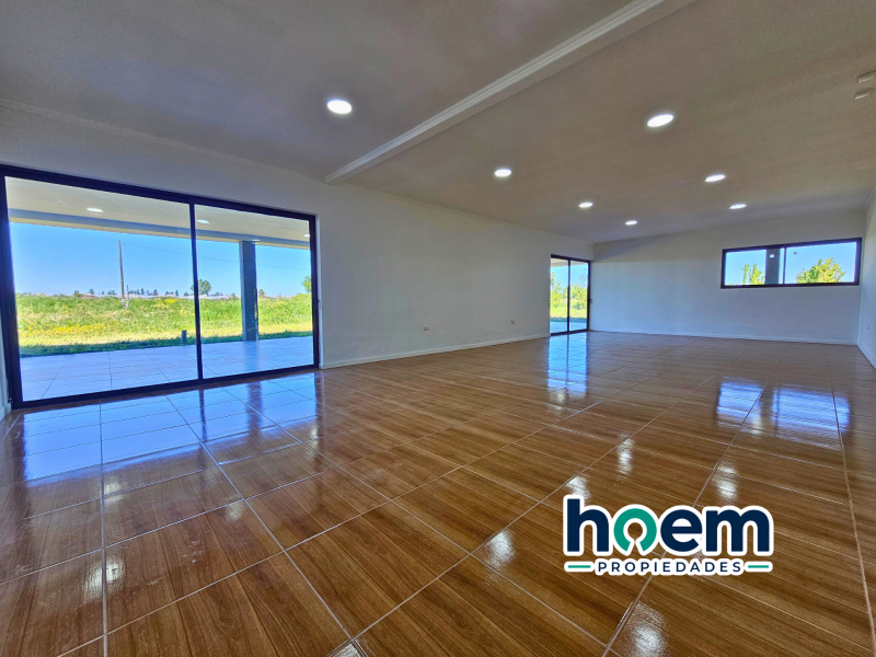 Parcela en Venta Con Moderna Casa, Cerca de Talca
