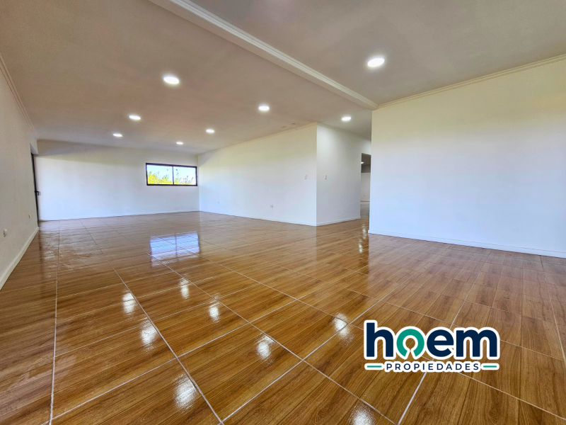 Parcela en Venta Con Moderna Casa, Cerca de Talca