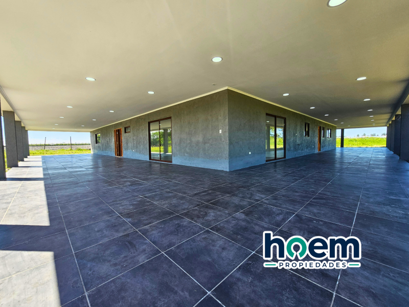 Parcela en Venta Con Moderna Casa, Cerca de Talca