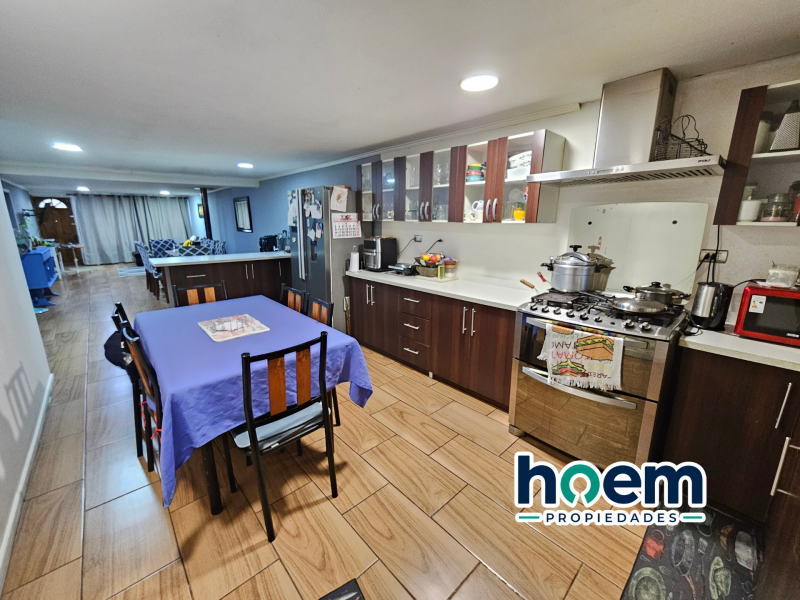 Amplia Casa Remodelada en Talca Con Terreno de 300 M²