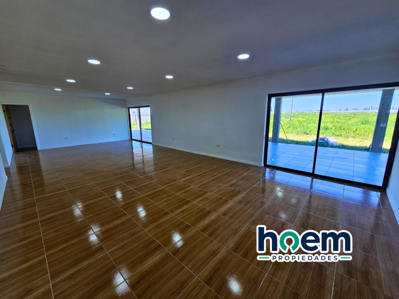 Parcela en Venta Con Moderna Casa, Cerca de Talca