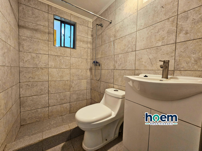 Arriendo Remodelada Casa A Pasos de Av. Colín y Lider