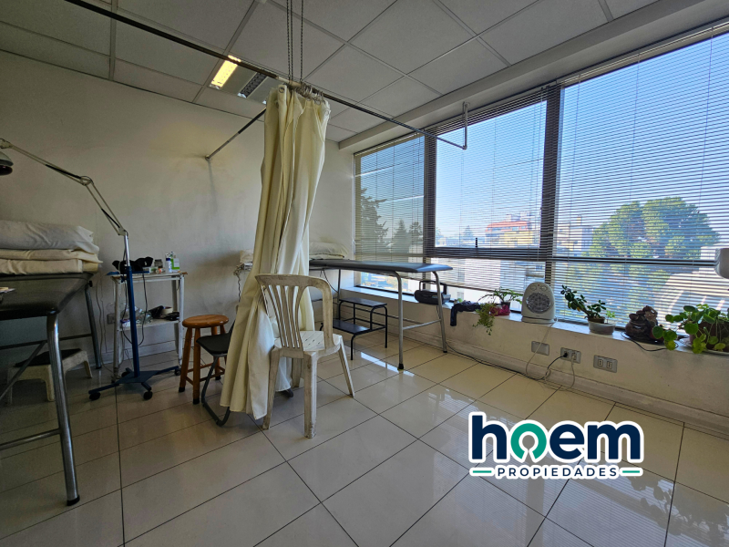 Oficina en Venta Frente Plaza de Armas, Edificio Plaza Talca