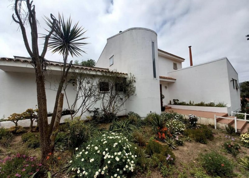 Vendo 2 Casas en Terreno de 5000M2 4 Dorm y 2 Dorm